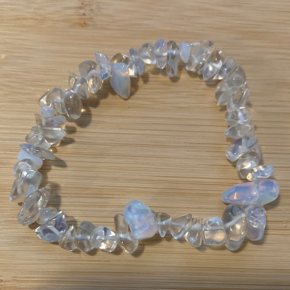 Elegant Clear Quartz and Moonstone Bracelet
